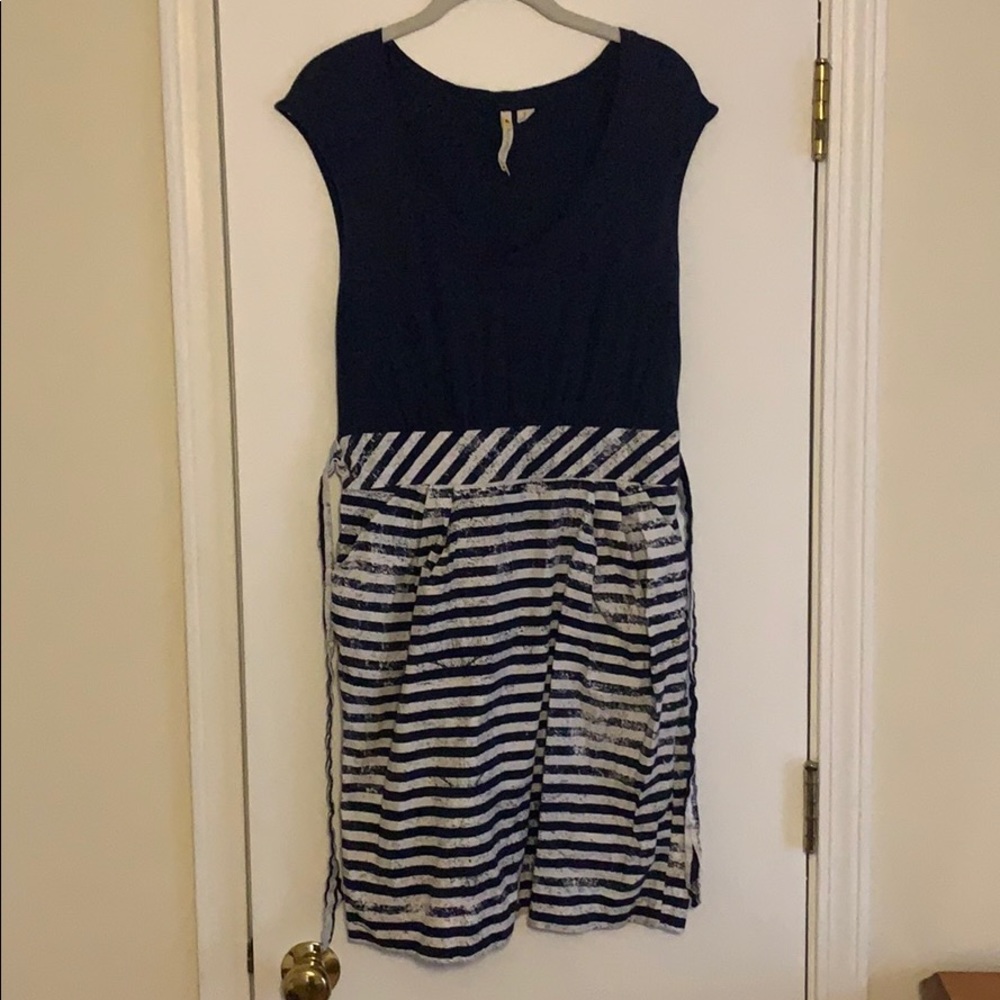 Anthropologie navy and white dress size M